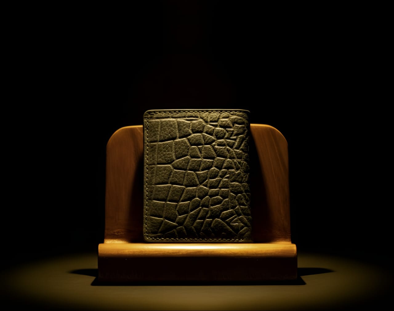 TrustCarries Premium Gray Croc Leather Wallet for Men 