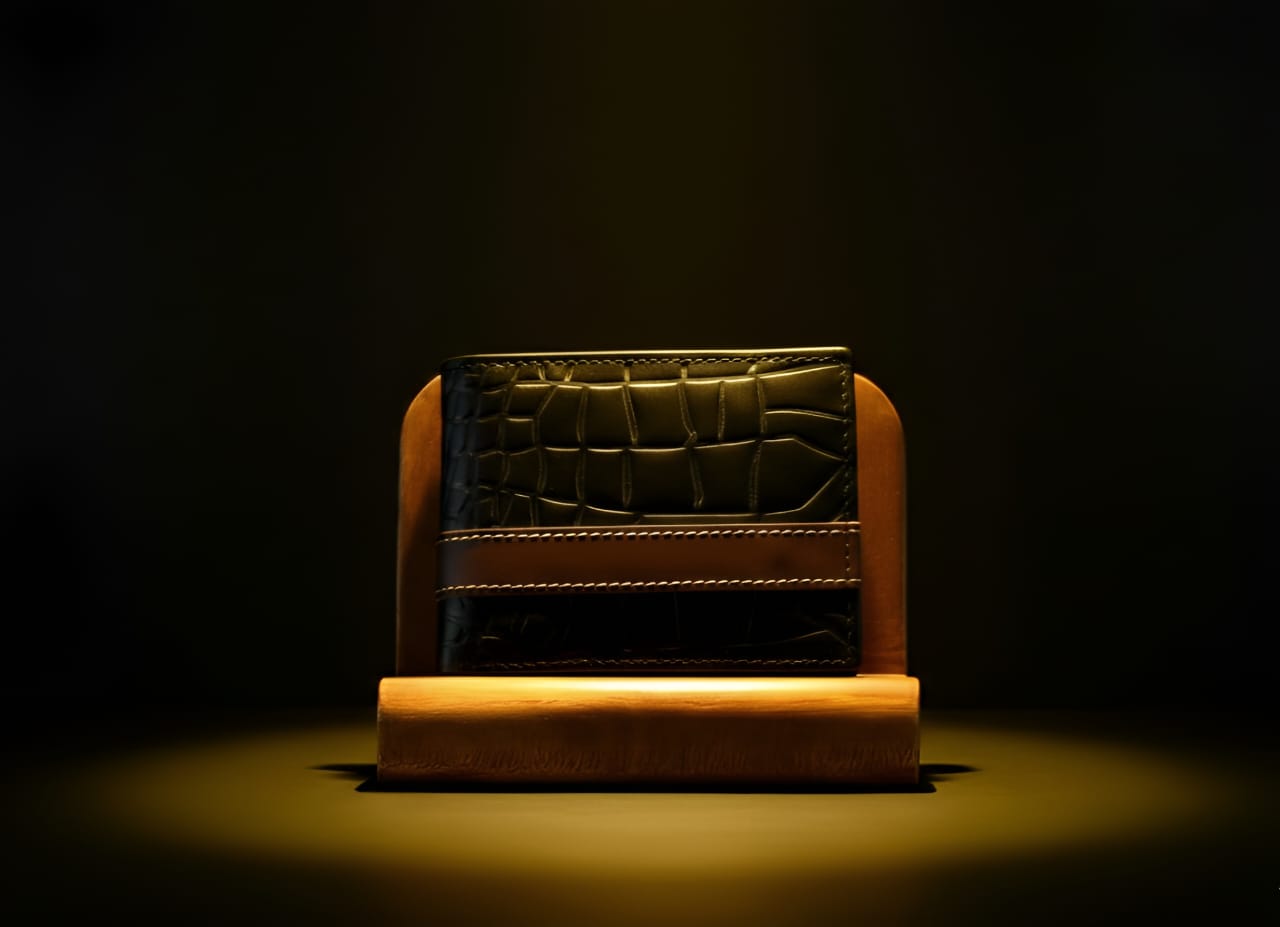 Premium croc texture leather wallet for men black Front angle view