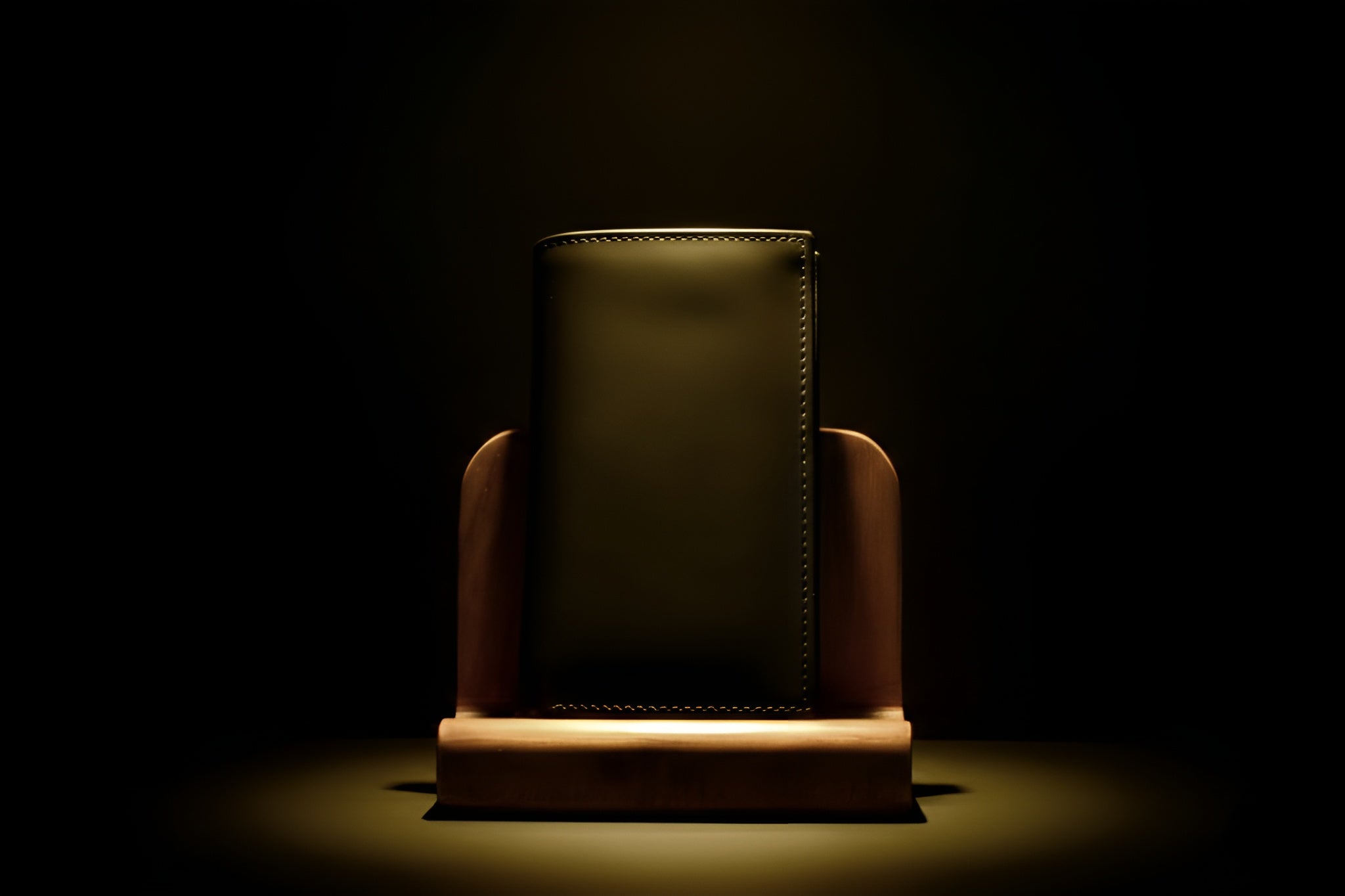 Trust CARRIES Black Slim Bifold Cow Leather Wallet Side Angle View