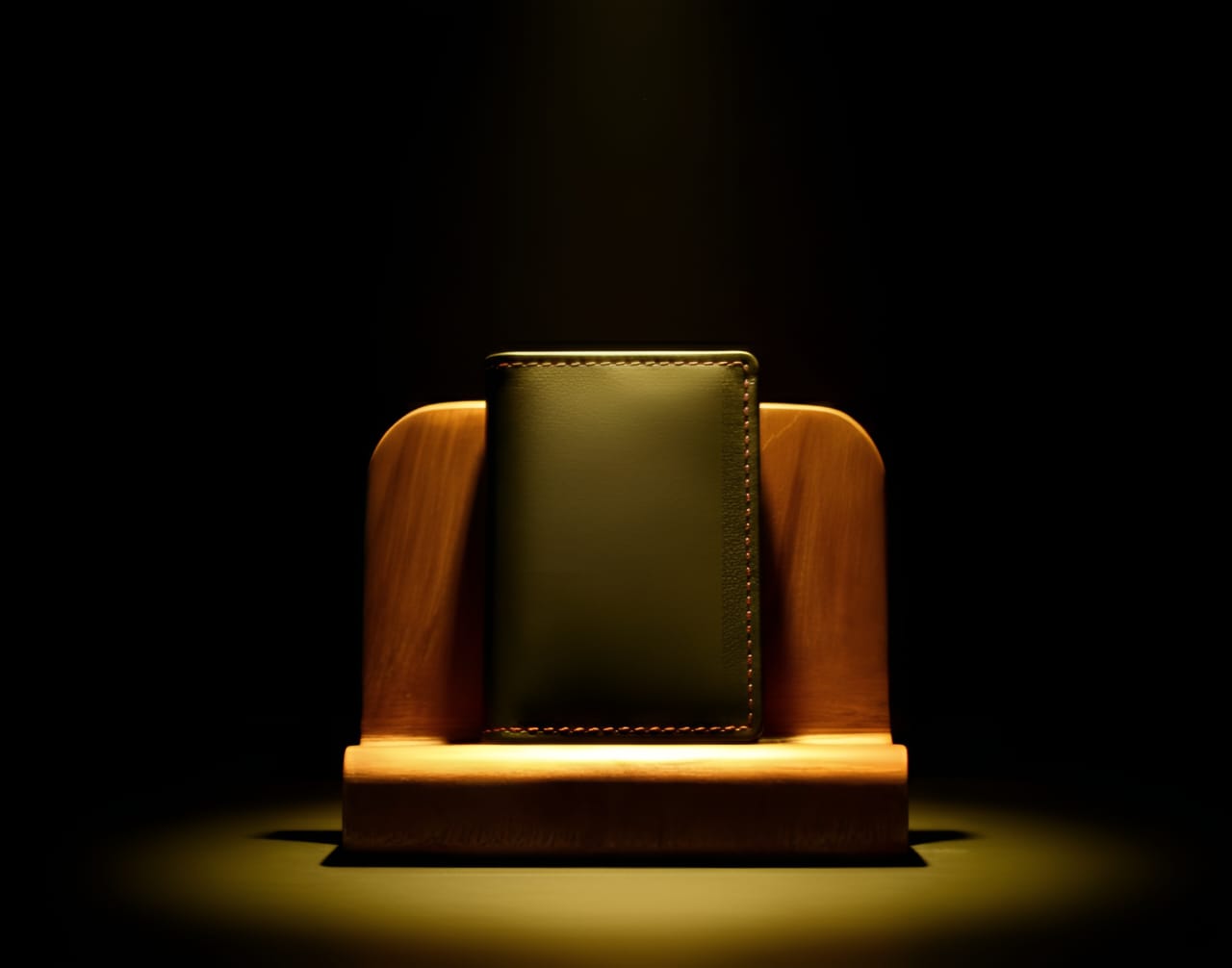 Trustcarries Black Genuine Leather Cardholder Close Stitching