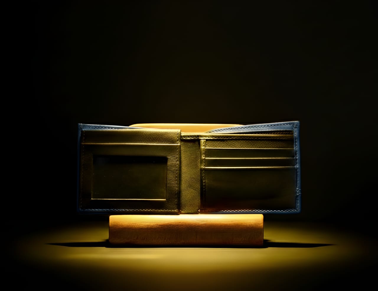 Trustcarries Blue Sheep Double Thread Leather Wallet for Men inside