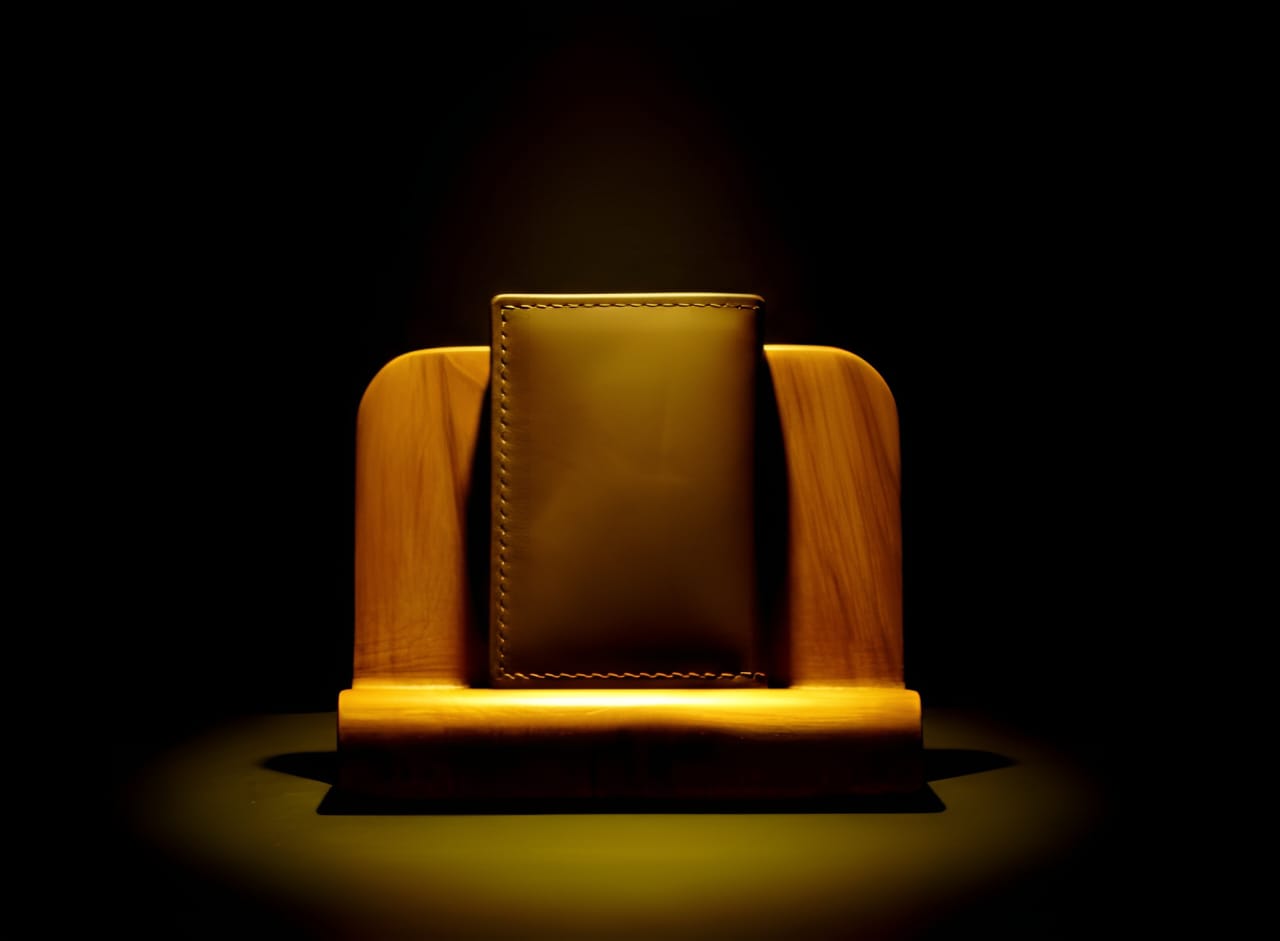 Trustcarries Mehroon Cow Mehran Leather Cardholder Front